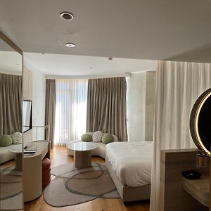 Deluxe King Room Balcony